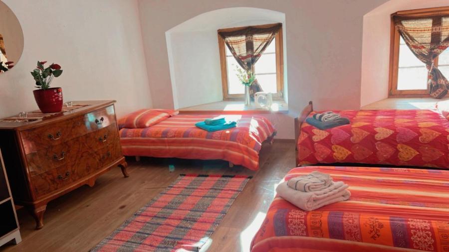 Chasa Crusch Hotel Sent Ngoại thất bức ảnh